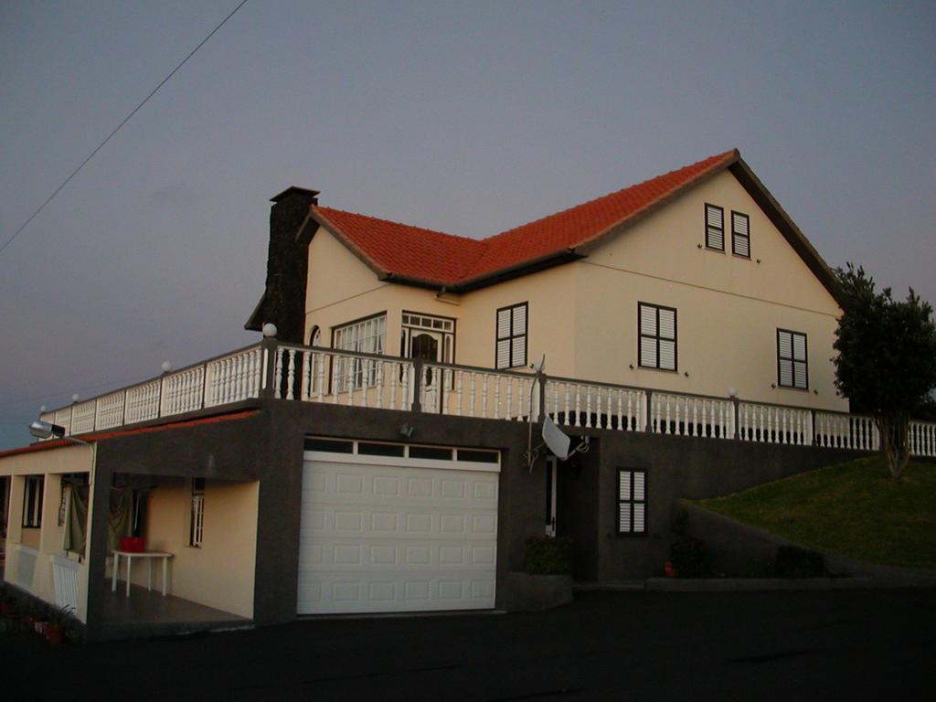 Albergue Moradia Familiar Novavista - T3 Madalena  Exterior foto
